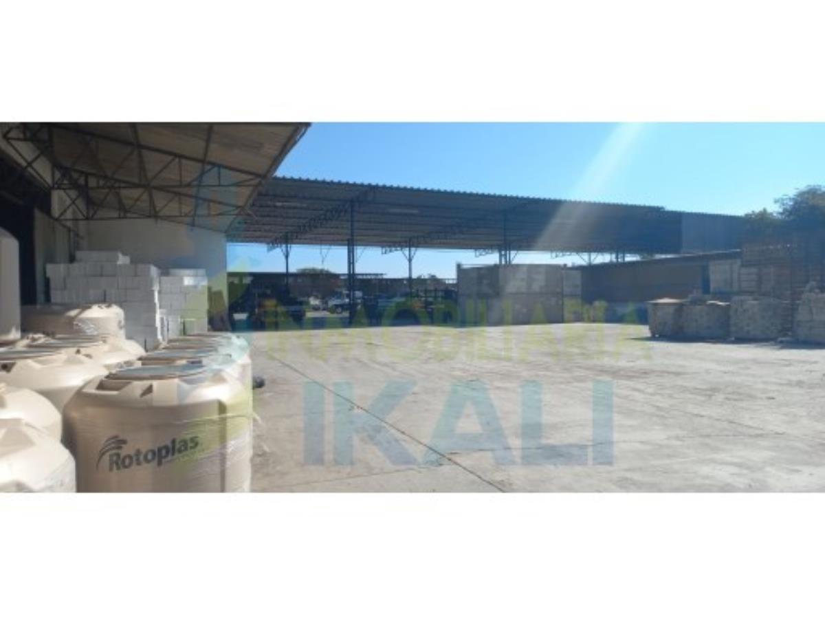 Bodega en renta en Las Granjas, Poza Rica de Hidalgo — foto 1 de 14