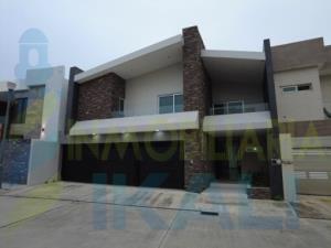 Casa en renta en Jardines de Tuxpan, Tuxpan, Veracruz de Ignacio de la Llave