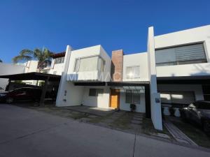 Casa en renta en Milenio III, Querétaro — foto 2 de 26