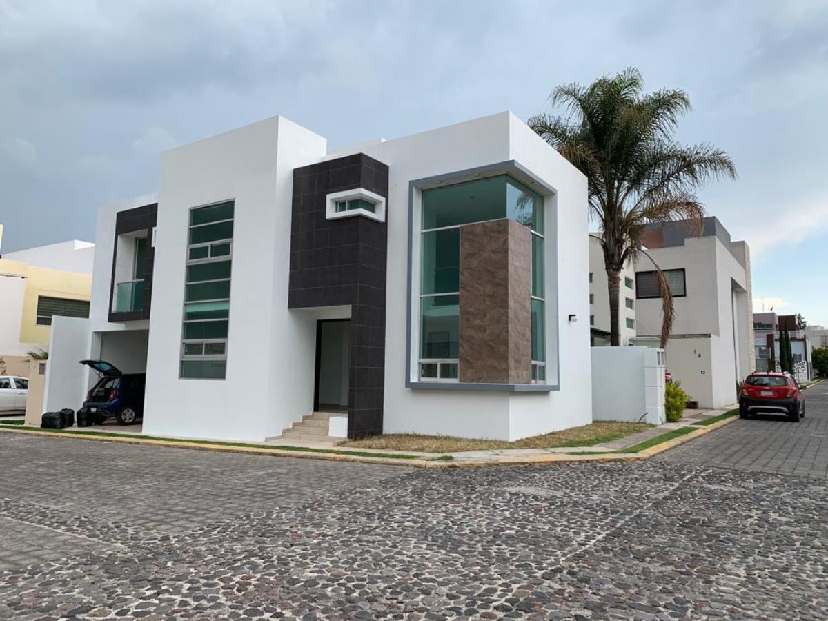 Casa en venta en Cuanalá, Juan C. Bonilla — foto 1 de 18