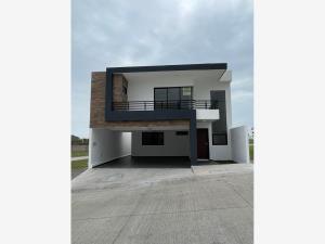 Casa en venta en Lomas del Dorado, Boca del Río — foto 3 de 9