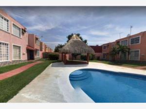 Casa en remate en Joyas del Marques, Acapulco de Juárez, Guerrero