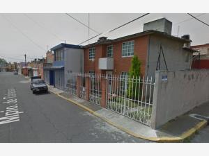 Casa en venta en Izcalli Cuauhtémoc III, Metepec — foto 2 de 7