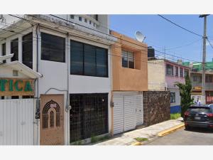 Casa en venta en Vertice, Toluca — foto 3 de 7