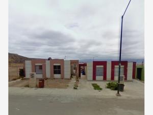 Casa en Villa Colonial, Ensenada, Baja California