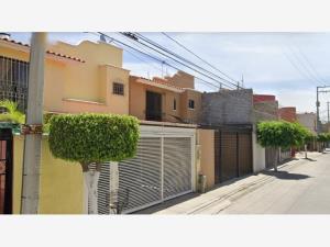 Casa en venta en Arboledas de Ibarrilla, León — foto 3 de 11