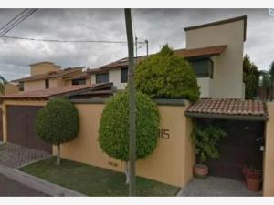 Casa en Villas del Mesón, Querétaro, Querétaro