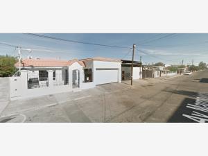 Casa en venta en Industrial, Mexicali — foto 3 de 15