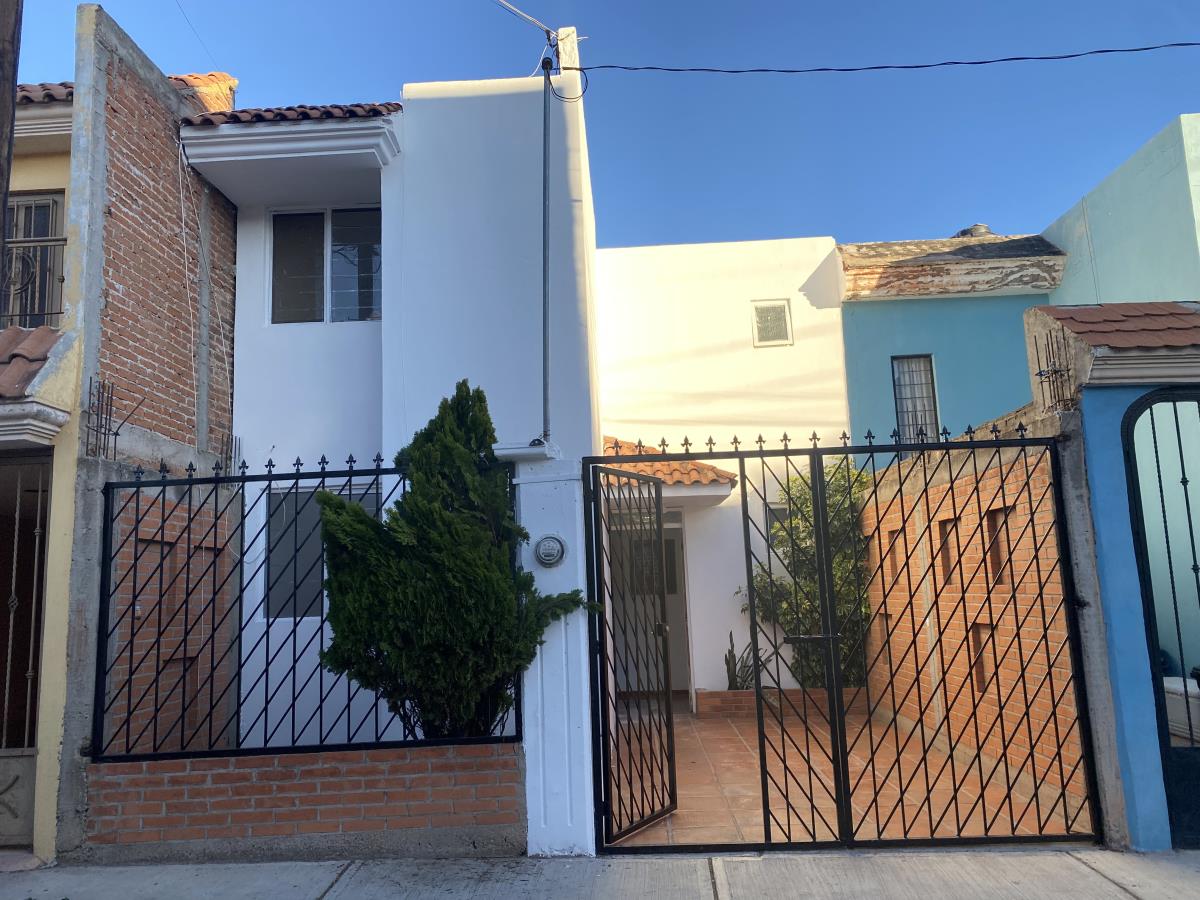Casa en venta en Las Fuentes, Guadalupe — foto 1 de 13