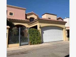 Casa en La Jolla, Mexicali, Baja California