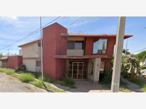 Casa en venta en Residencial Campestre la Rosita, Torreón — foto 2 de 15