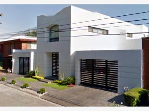 Casa en venta en Valle de Santa Engracia, San Pedro Garza García — foto 2 de 13