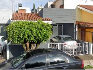 Casa en venta en Jardines del Sur, Guadalajara — foto 2 de 9