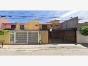 Casa en Arboledas de Ibarrilla, León, Guanajuato