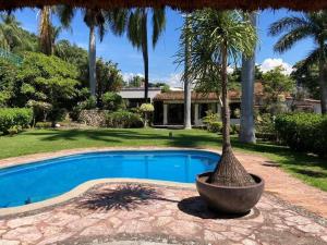 Casa en venta en Internado Palmira, Cuernavaca — foto 2 de 38