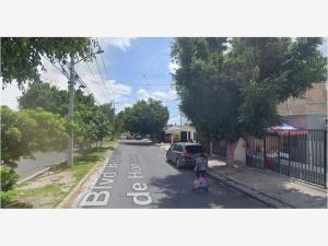 Casa en venta en Hacienda Santa Fe, Tlajomulco de Zúñiga — foto 2 de 4