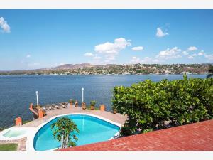 Casa en venta en Tequesquitengo, Jojutla — foto 2 de 11