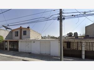 Casa en venta en Villa de las Flores 1a Sección (Unidad Coacalco), Coacalco de Berriozábal — foto 3 de 7