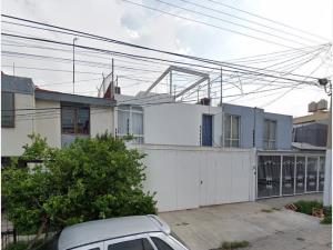 Casa en venta en Colinas de las Aguilas, Zapopan — foto 3 de 4