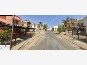 Casa en venta en Paseos de Santiago, Tonalá — foto 3 de 11