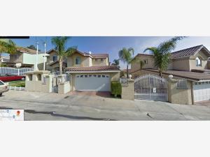 Casa en Residencial Agua Caliente, Tijuana, Baja California