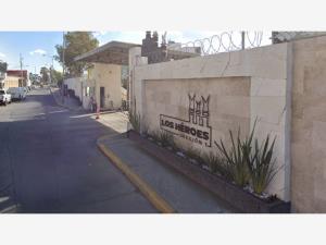 Casa en Heroes de Puebla, Puebla, Puebla