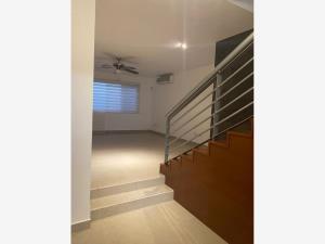 Casa en venta en Colinas del Valle, Monterrey — foto 3 de 18