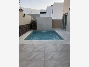 Casa en venta en Misión Canterías, Monterrey — foto 3 de 14