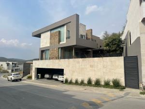 Casa en venta en Carolco, Monterrey — foto 2 de 37