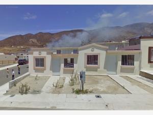 Casa en Ignacio López Rayón (Los Olivos), Ensenada, Baja California