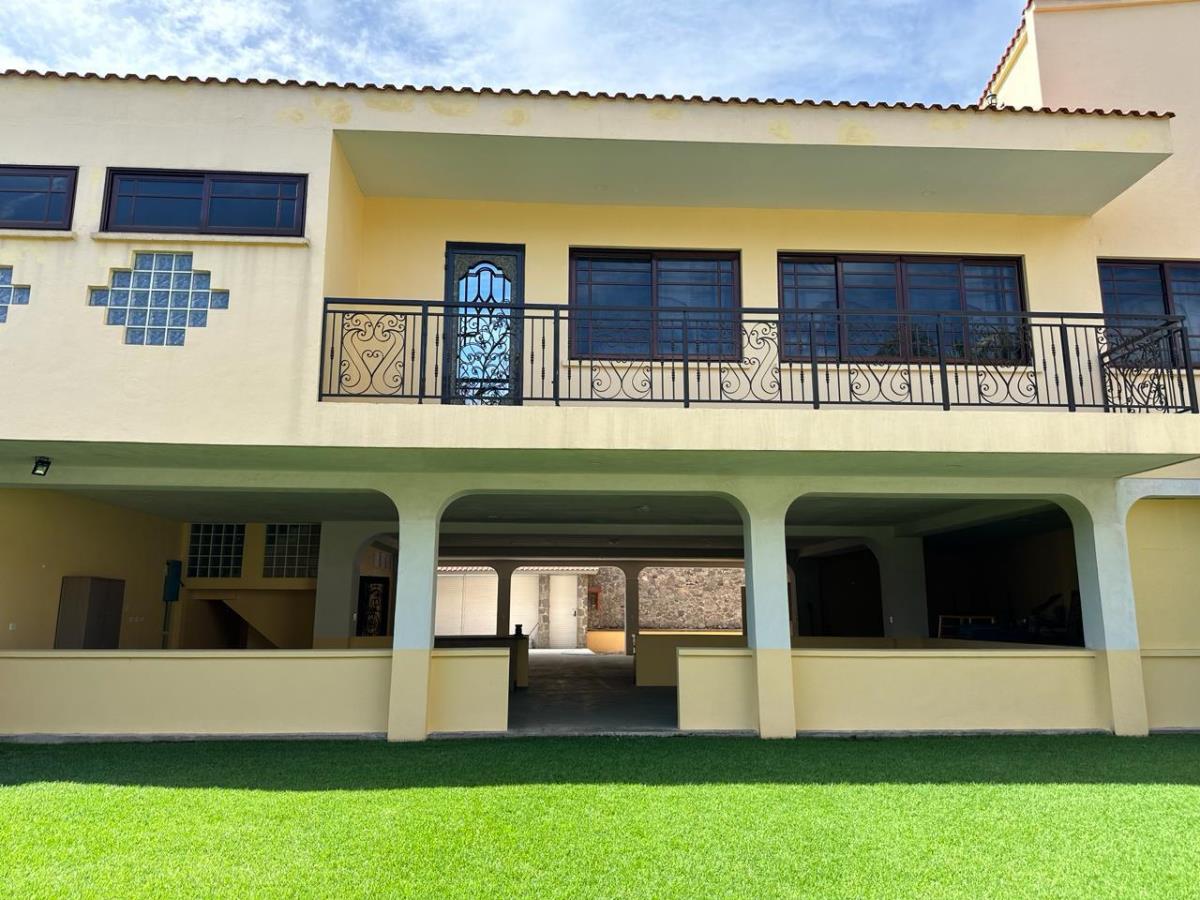 Casa en venta en Bellavista, Cuernavaca — foto 1 de 17