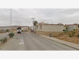 Casa en venta en Urbi Quinta del Cedro, Tijuana — foto 2 de 4