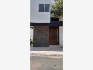 Casa en Cumbres de Santiago, Santiago, Nuevo León