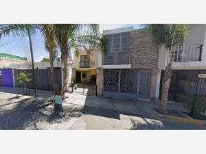 Casa en venta en Huentitan El Bajo, Guadalajara — foto 2 de 12