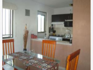 Casa en venta en Jardines del Nilo, Guadalajara — foto 3 de 4