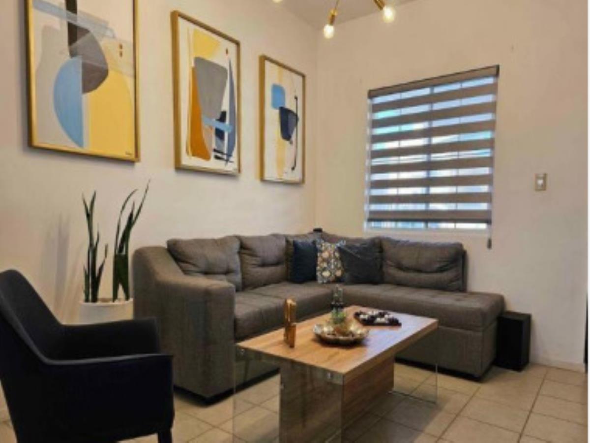 Casa en venta en Genova, Juárez — foto 1 de 10