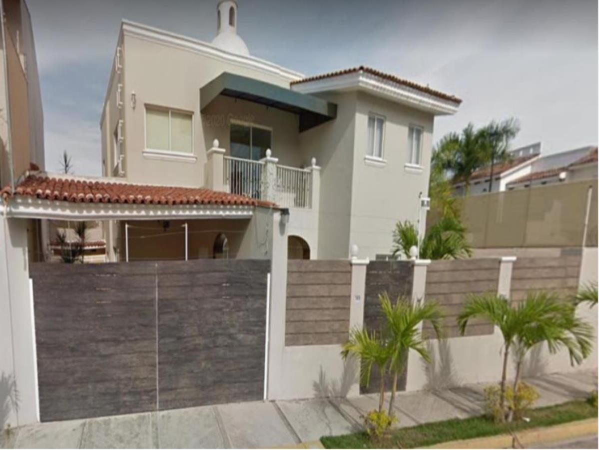 Casa en venta en Diaz Ordaz, Puerto Vallarta — foto 1 de 7