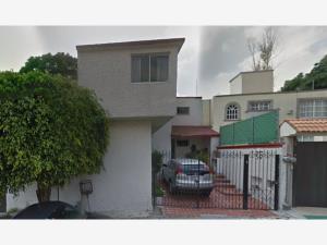 Casa en Lomas Verdes 4a Sección, Naucalpan de Juárez, México