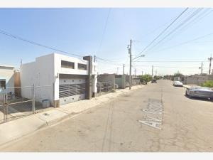 Casa en venta en Hacienda de Los Portales, Mexicali — foto 2 de 7