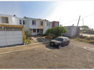 Casa en venta en Valle Dorado, Tlajomulco de Zúñiga — foto 2 de 6