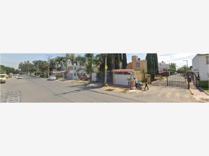 Casa en venta en Riveras de San Sebastianito, San Pedro Tlaquepaque — foto 3 de 4