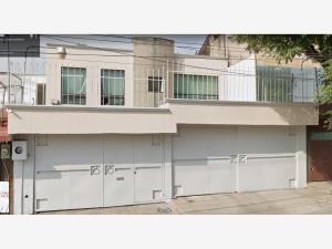 Casa en venta en Ciudad Satelite, Naucalpan de Juárez — foto 3 de 11