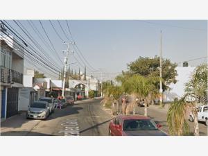Casa en venta en Los Olivos de Tlaquepaque, San Pedro Tlaquepaque — foto 2 de 4
