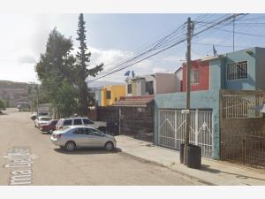 Casa en La Villa, Tijuana, Baja California