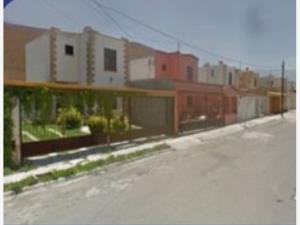 Casa en remate en Las Flores, Saltillo, Coahuila de Zaragoza