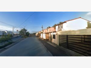 Casa en venta en Hacienda las Bugambilias, Reynosa — foto 2 de 14