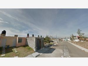 Casa en venta en Misión del Valle II, Morelia — foto 3 de 11