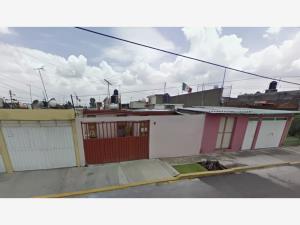Casa en venta en Villa de las Flores 1a Sección (Unidad Coacalco), Coacalco de Berriozábal — foto 2 de 8
