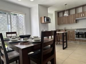 Casa en venta en Valle de los Almendros, Torreón — foto 3 de 15