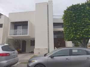 Casa en Lomas de Angelópolis, San Andrés Cholula, Puebla